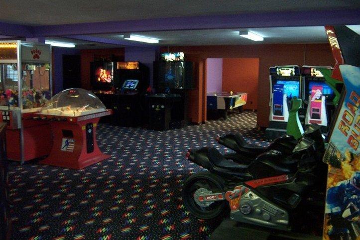 Hill & Motel 2*