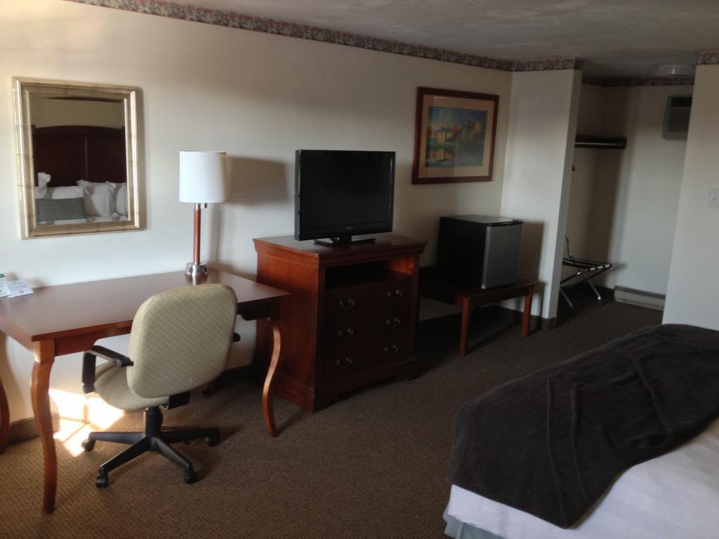 Motel Hill & 2*