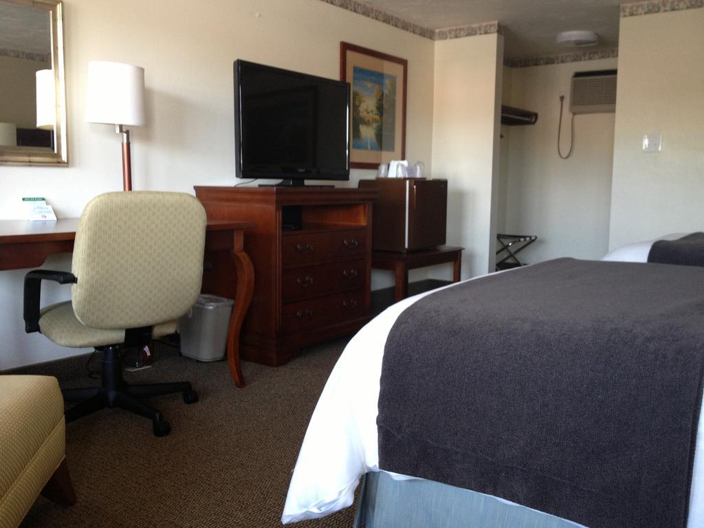 Motel Hill & 2*